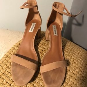 Nude/tan Strappy Block Heal